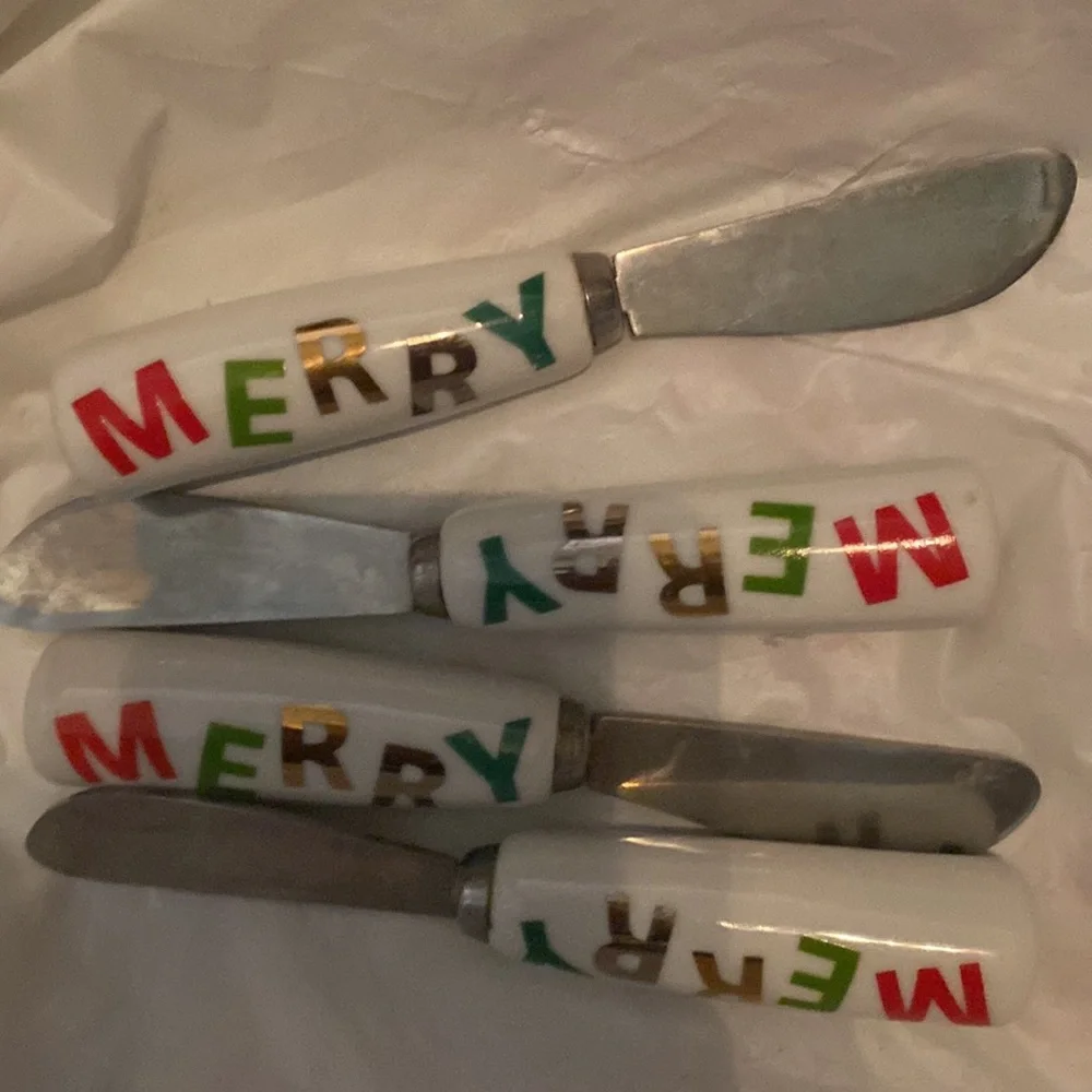 Boston Designs Cheese Spreaders, Set of 4. Stainless Steel EUC